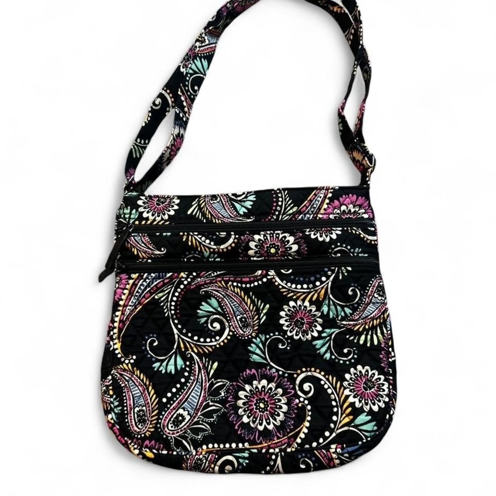 Vera Bradley paisley print shoulder‎ bag in excellent condition